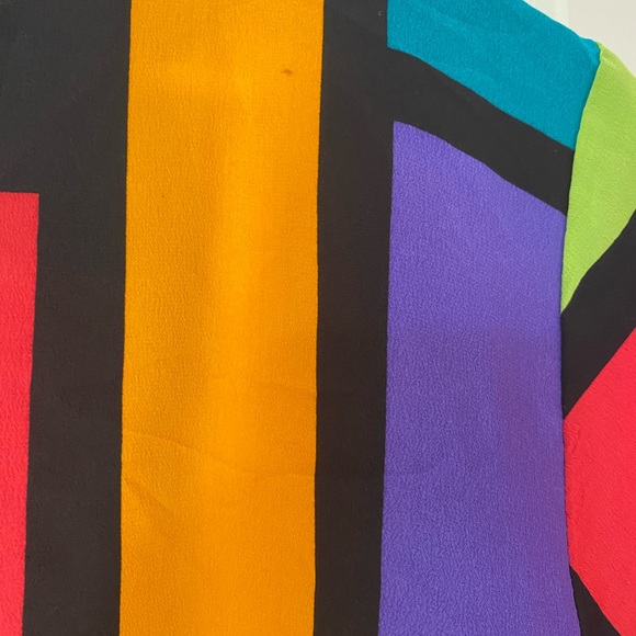 Vintage 90s Silk Top Blouse Short Sleeve Geometric Print Oversized Diane Gilman - Picture 3 of 5